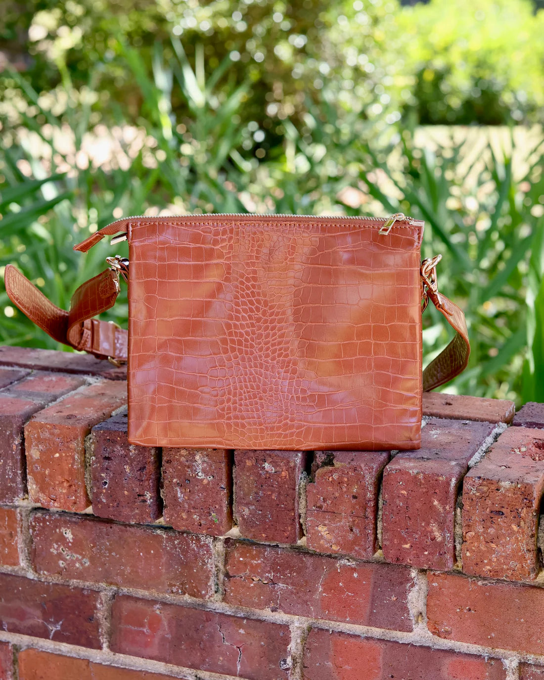 Ariana Crossbody - Saddle EC