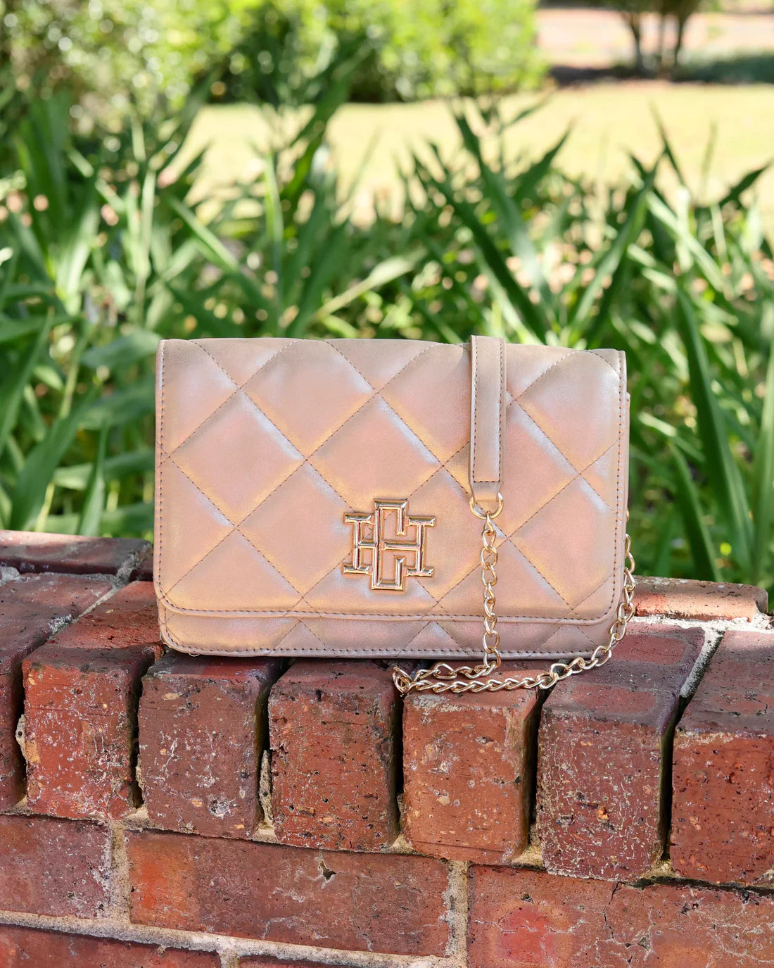 Bryn Crossbody Clutch Gold Shimmer LD