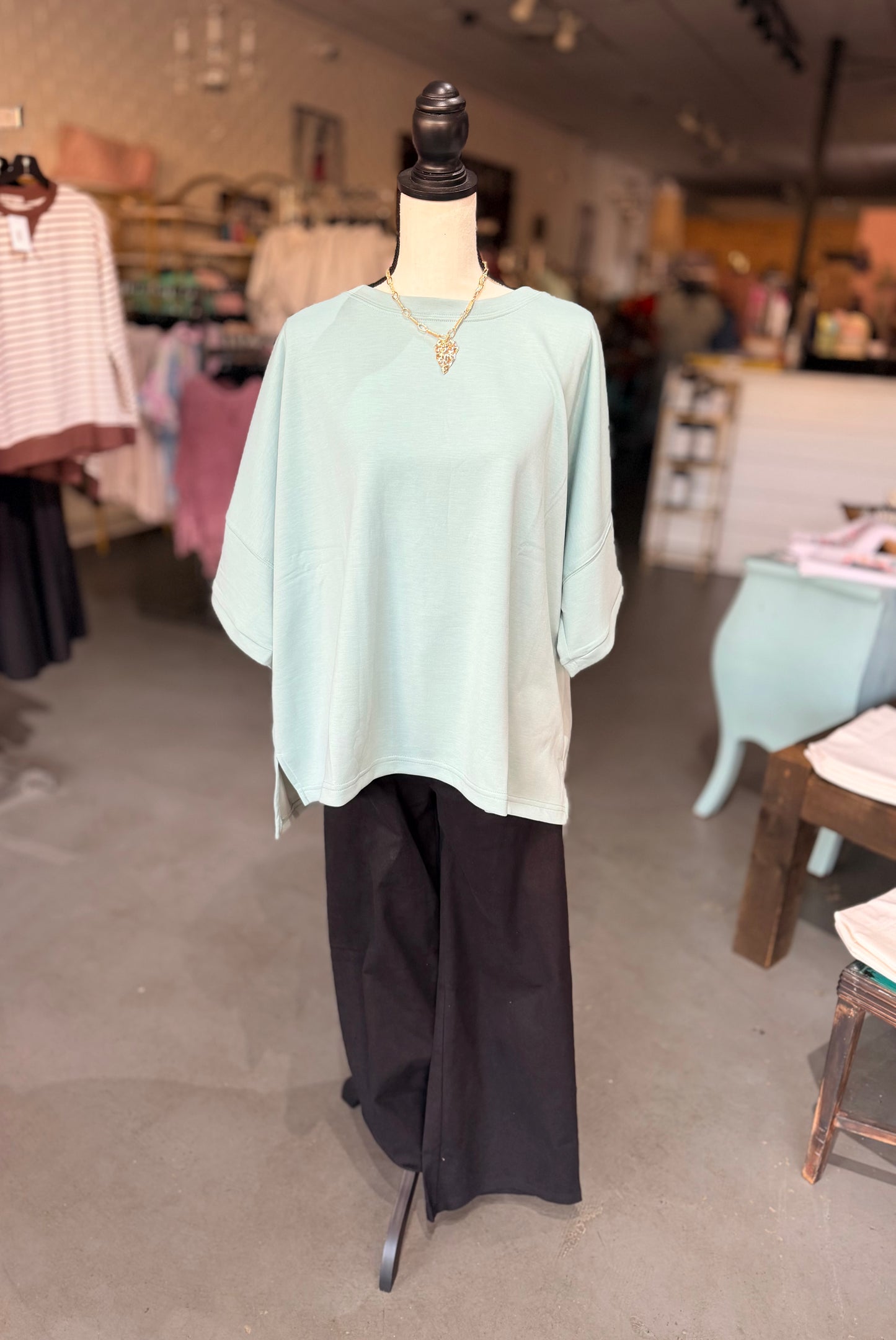Dusty Tee-Plus