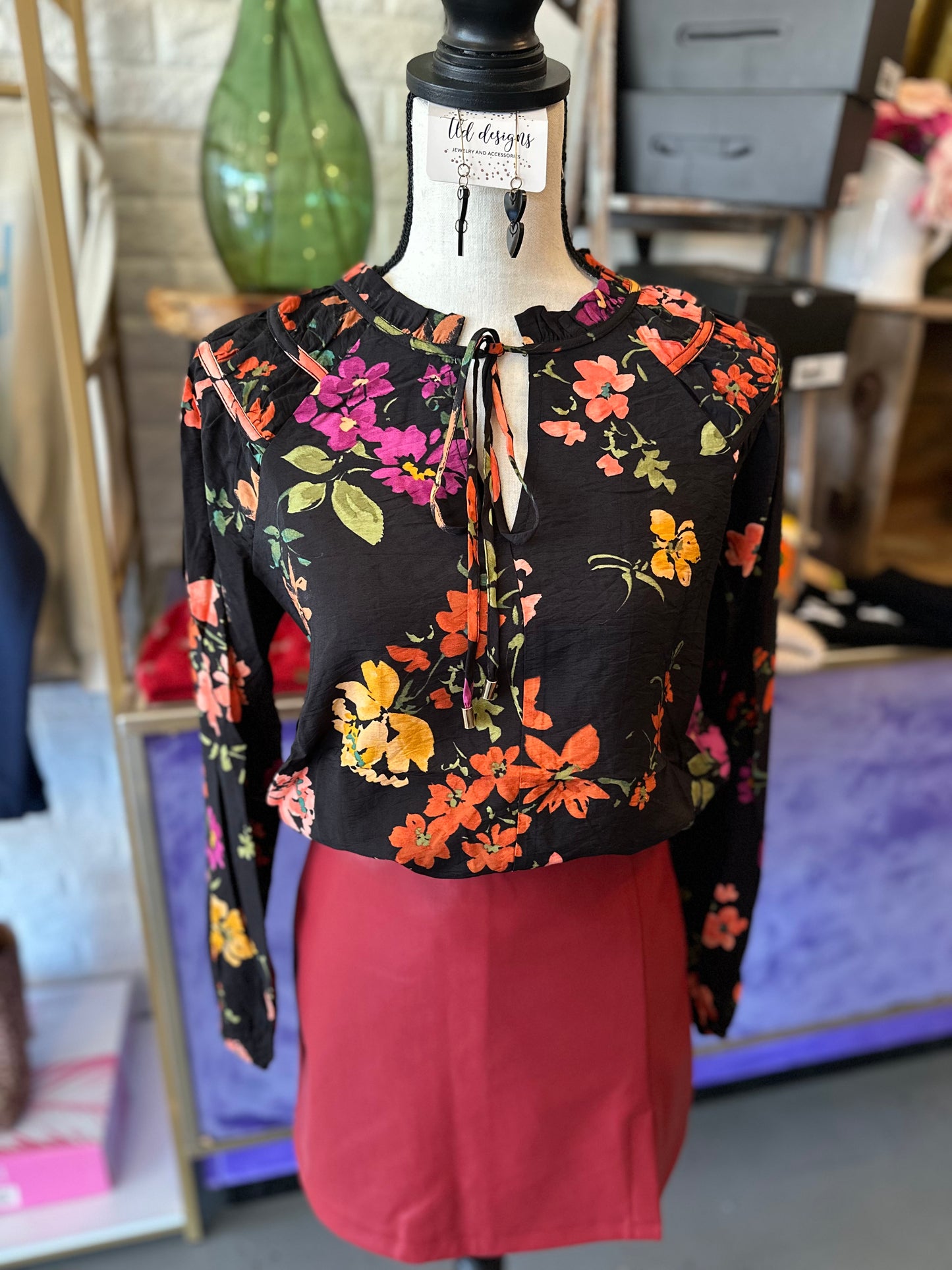 Black floral print long sleeve