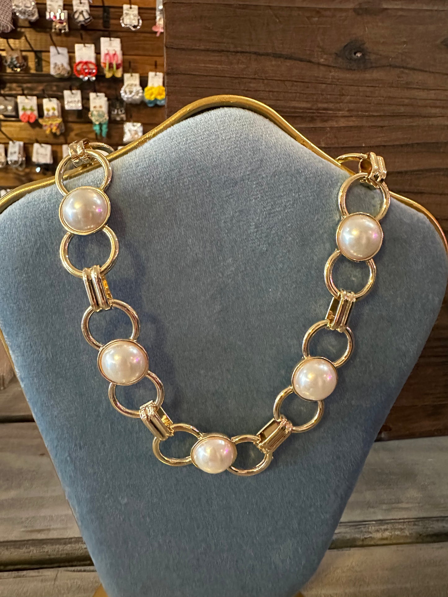 Open circle pearl necklace