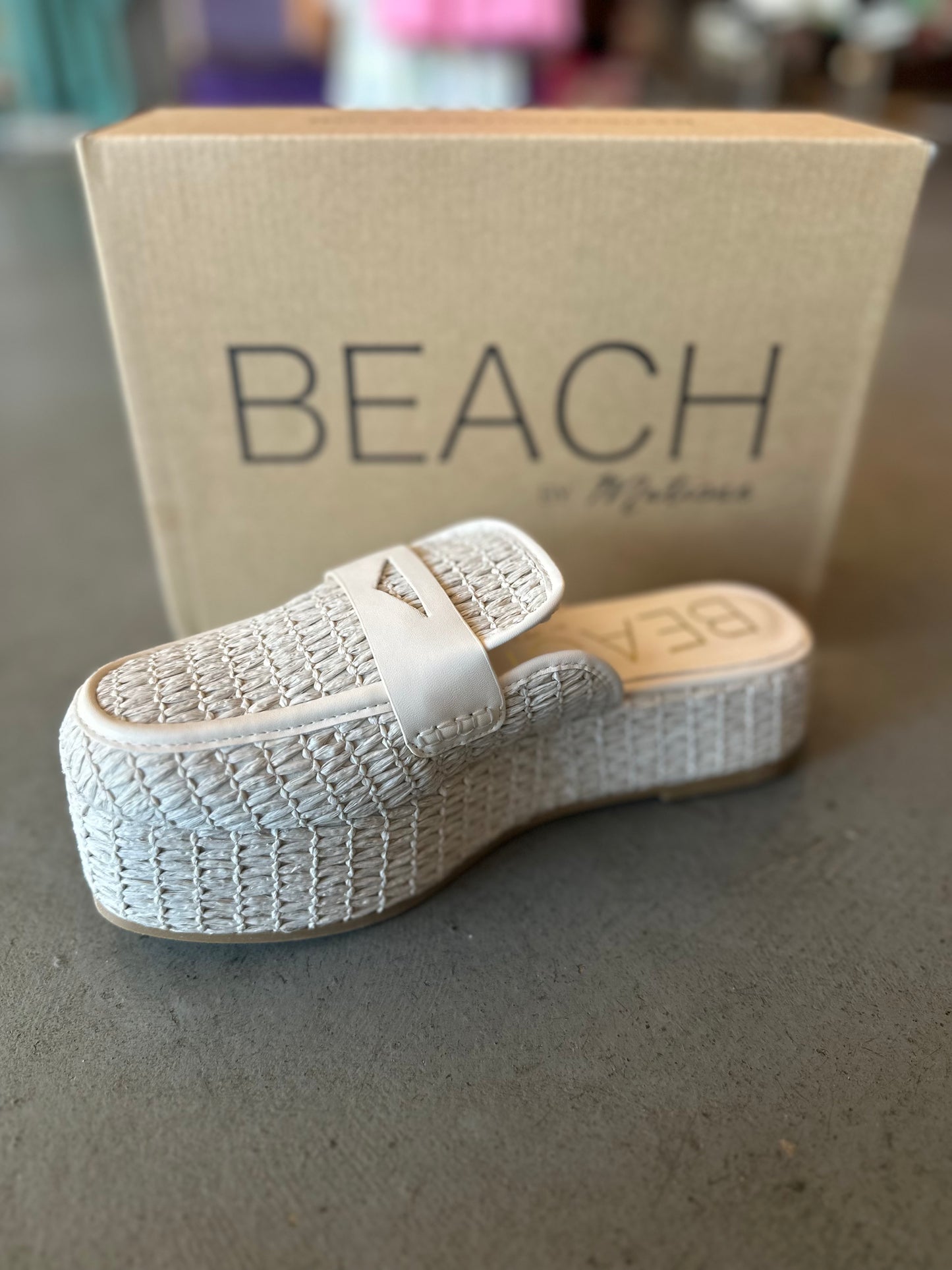 Wren natural slide- Matisse