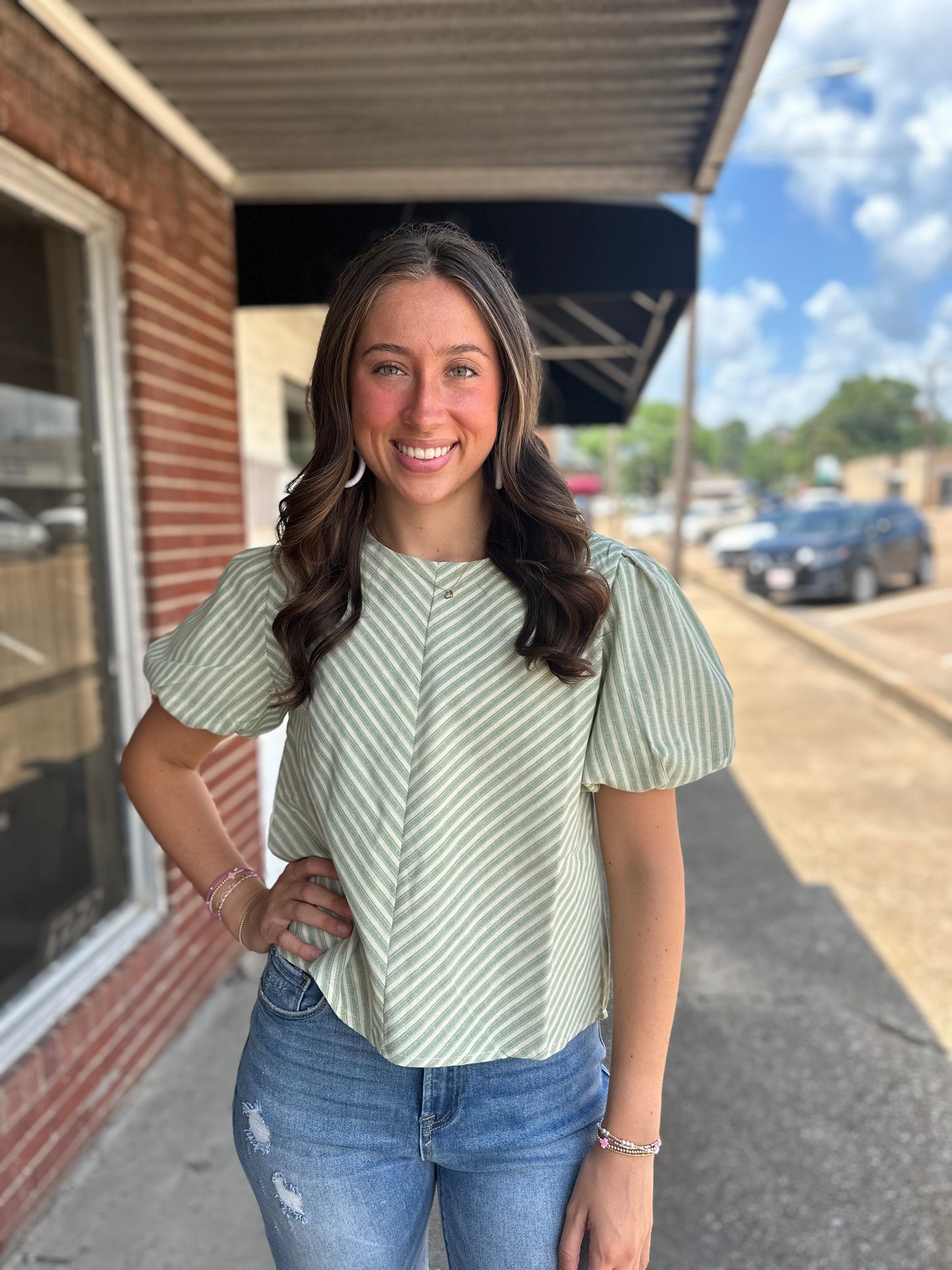 Chevron stripe vneck top