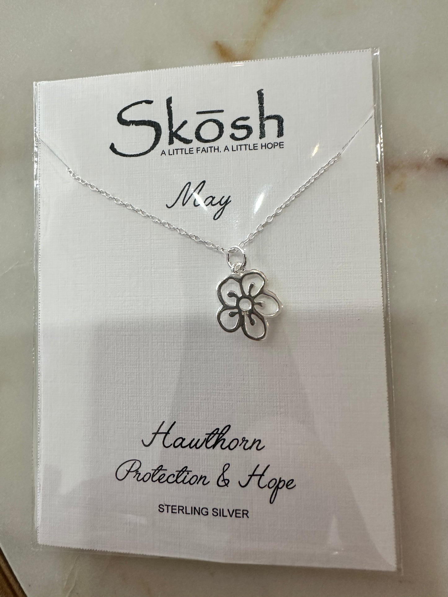 Skosh birth flower necklace