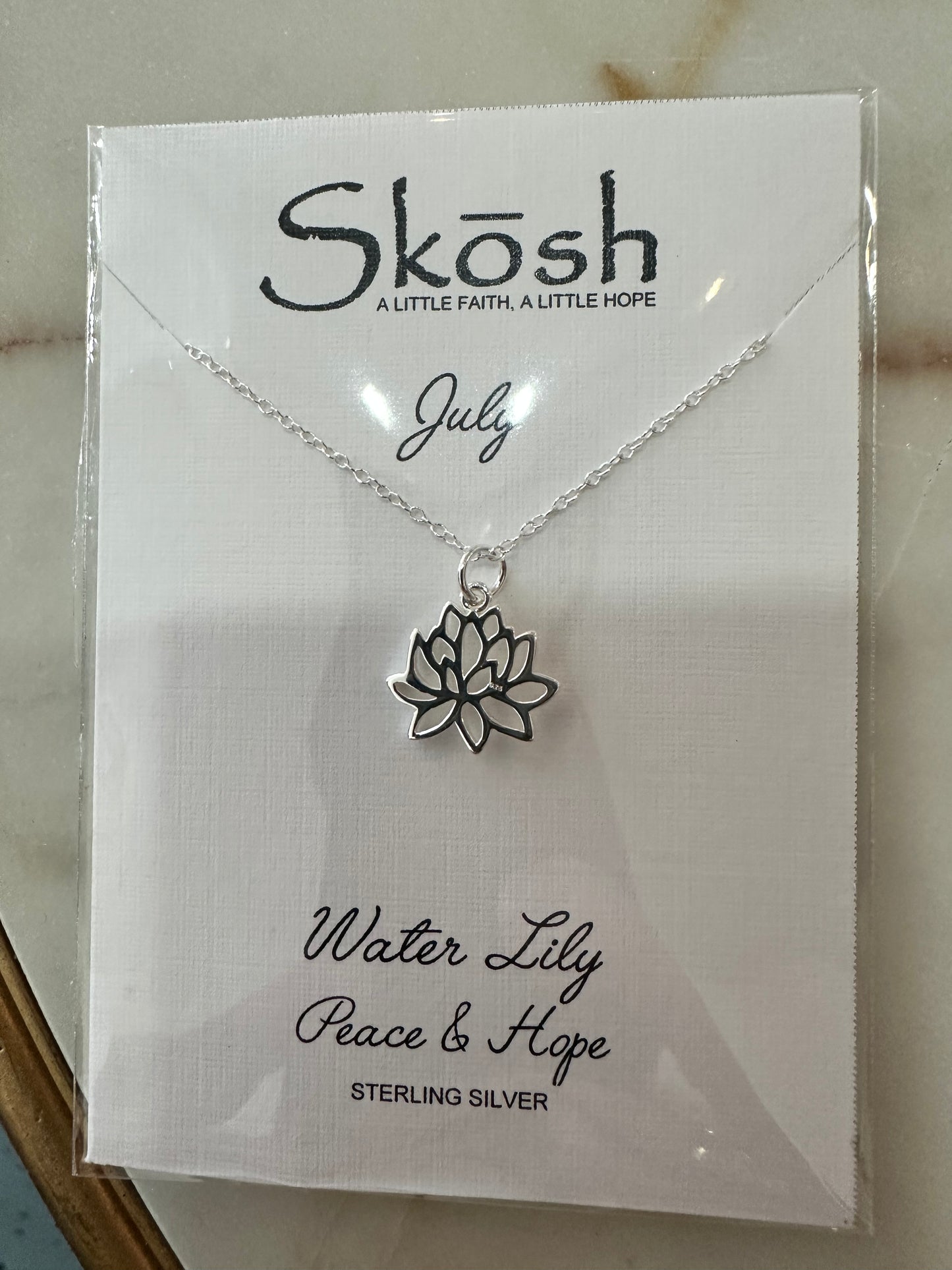 Skosh birth flower necklace